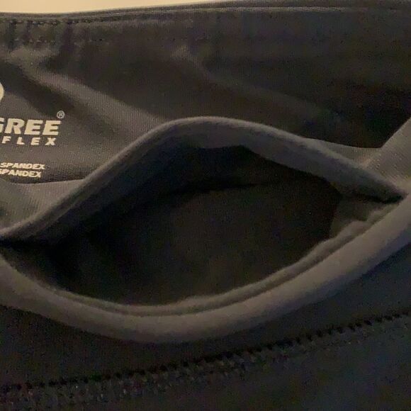 90° by Reflex S Sm Poly/Spandex Leggings Mesh Insets - Picture 7 of 10